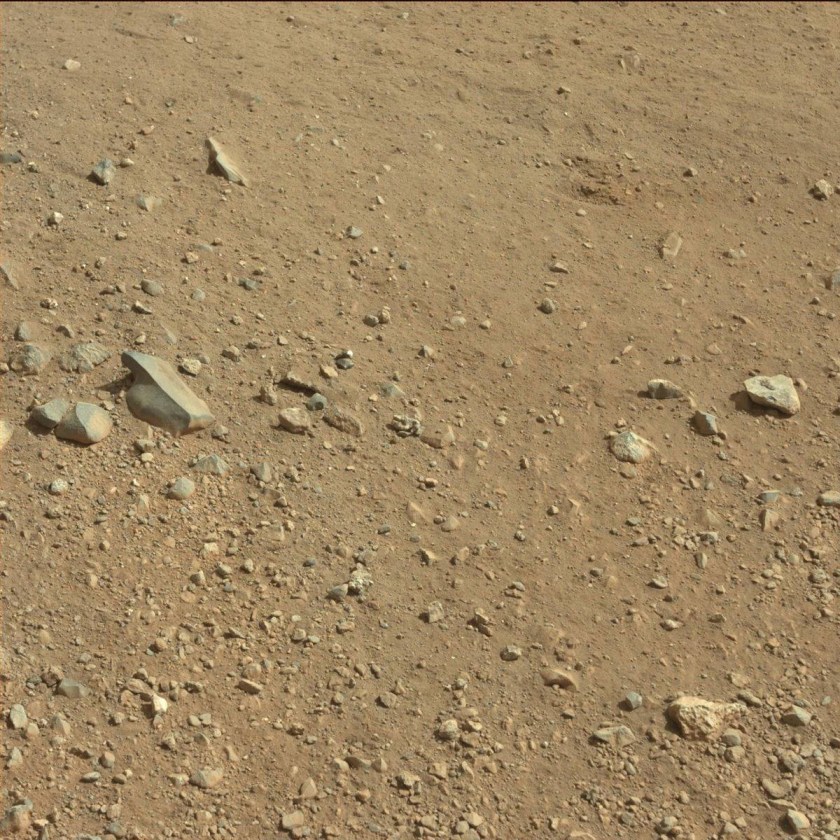 Rocks and regolith strewn over the ground near Mars rover Curiosity. Credit: NASA/JPL-Caltech